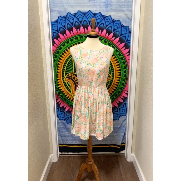 🌈 Beautiful summer picnic dress - Picture 2 of 11